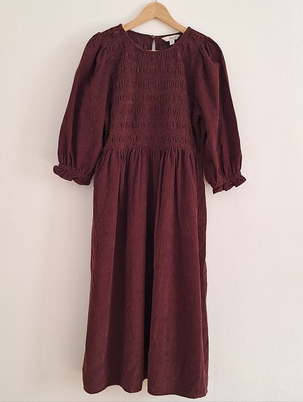 NWOT M&S Smocked Bodice Long Sleeve Midi Dress in Burgundy - Picture 2 of 10